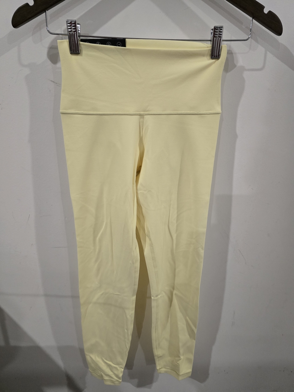 Aritzia Lemonade Hirise Butter Leggings 26"